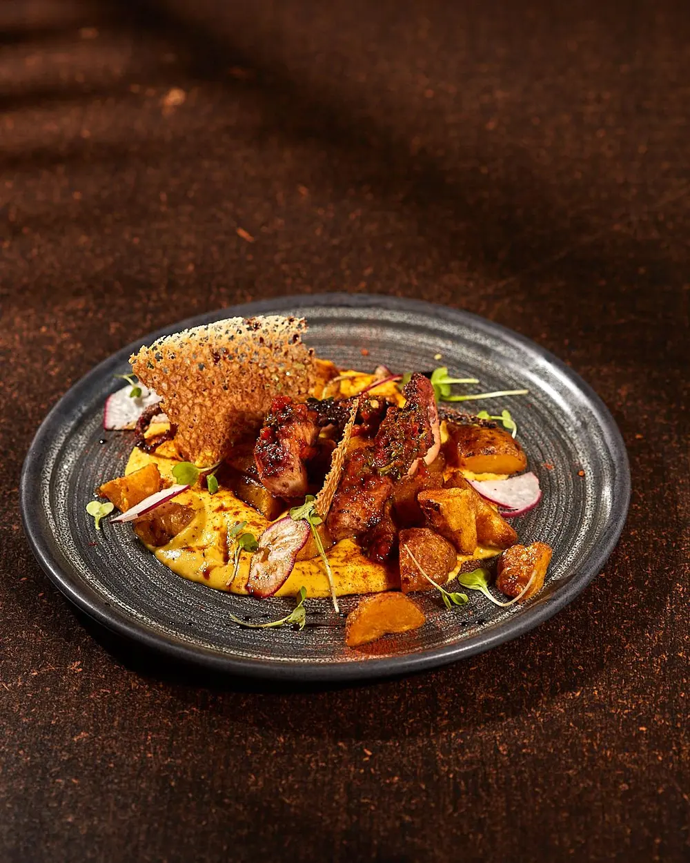 Pulpo a la plancha con criollas